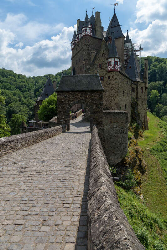 EL CASTILLO BURG ELTZ