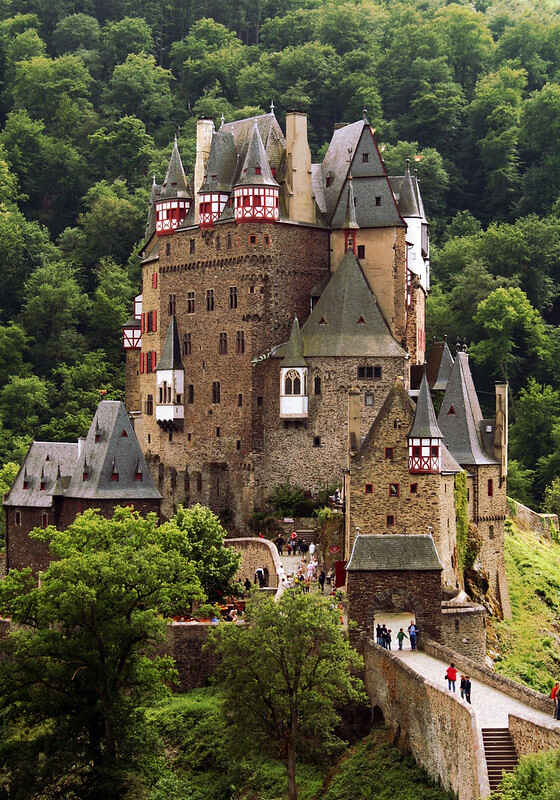 EL CASTILLO BURG ELTZ