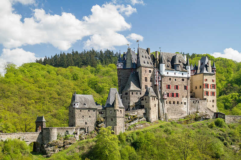 CÓMO LLEGAR AL CASTILLO BURG ELTZ